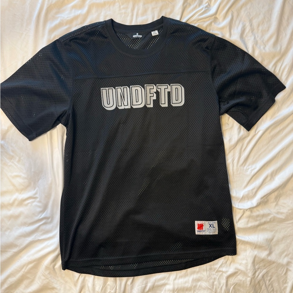 Black undefeated Men's jersey.